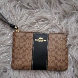 BNWT coach wristlet